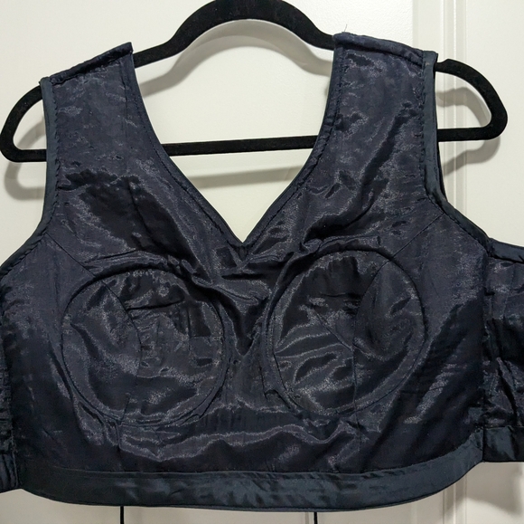 Embroidered Velvet Lehenga - Picture 7 of 11